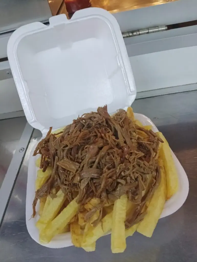 papas fritas mechada individual